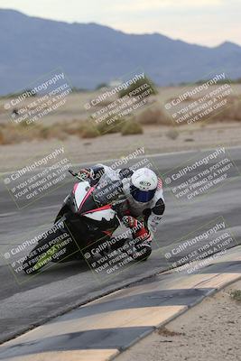 media/Sep-21-2025-Race Pace (Sun) [[98bf33ef95]]/Verified/5-Turn 15 Inside (930am)/